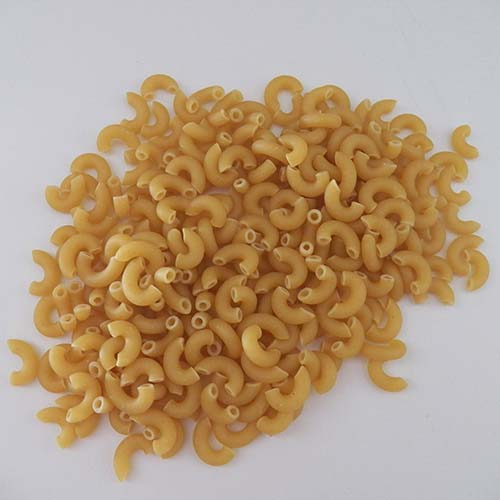 Macaroni met kaas en tomaten