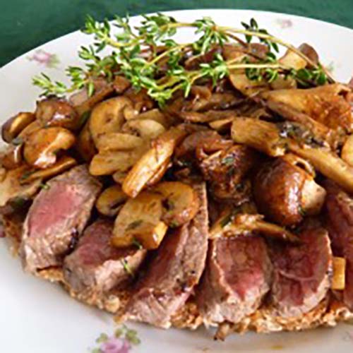 Varkenshaas met champignon-roomsaus