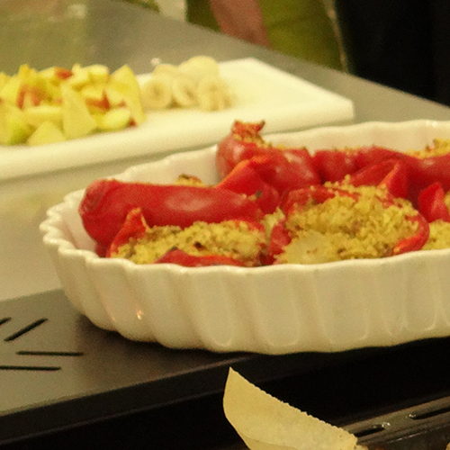 Gevulde paprika en komkommer